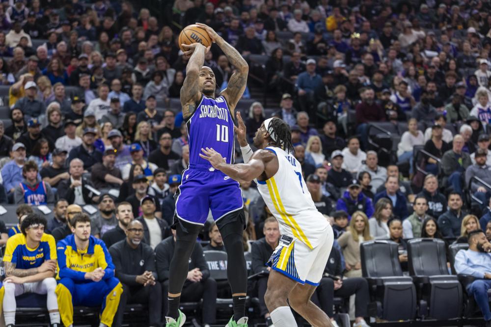 甚至在中场 甚至在中场