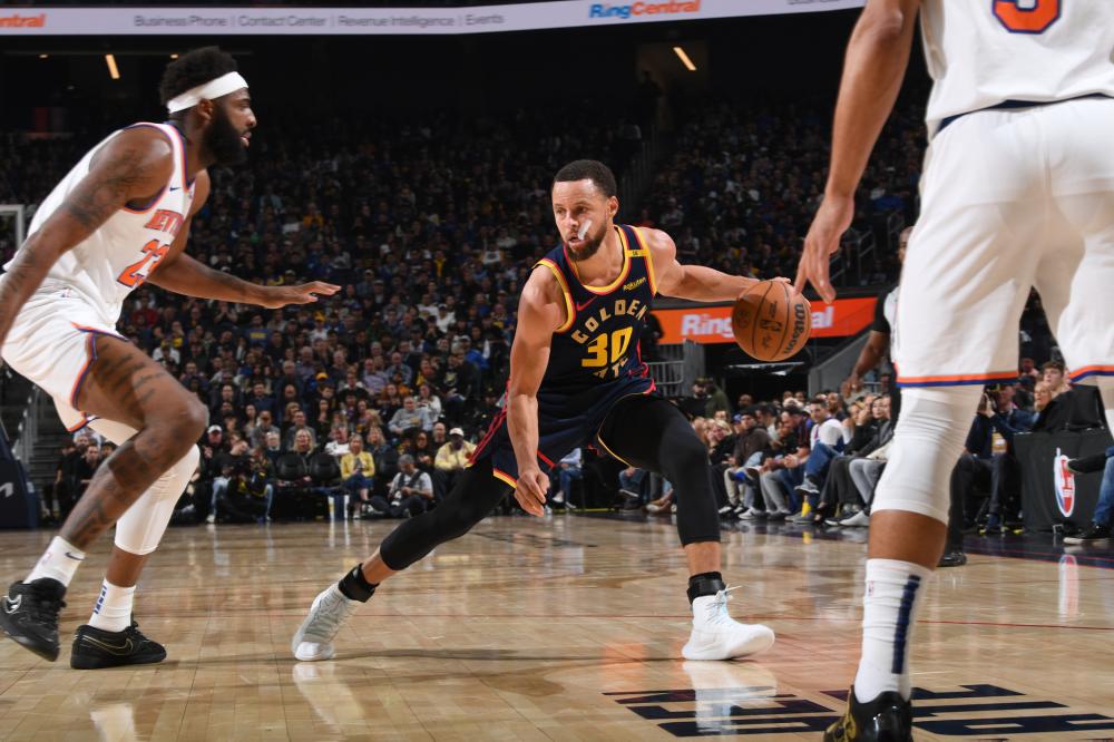 在定位球上 在定位球上