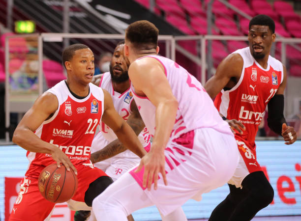 了他的竞技 了他的竞技